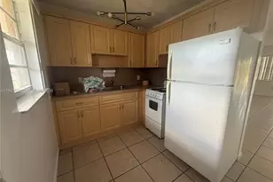 460 Eldron Dr, Miami Springs, FL 33166 - Photo 5