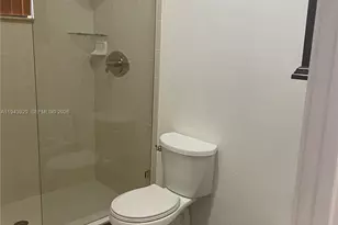 11115 W Okeechobee Rd, Hialeah Gardens, FL 33018 - Photo 17