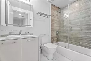 1010 Brickell Ave, Miami, FL 33131 - Photo 9