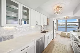 19101 NE Mystic Pointe Dr, Aventura, FL 33180 - Photo 7