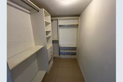 31 SE 6th St #407, Miami, FL 33131 - Photo 11