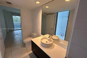 31 SE 6th St, Miami, FL 33131 - Photo 15