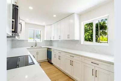 254 SW 4th St, Dania Beach, FL 33004 - Photo 7