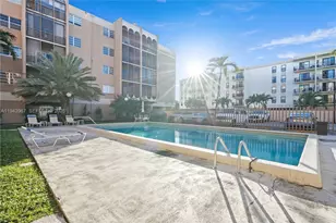 4670 W 13th Ln, Hialeah, FL 33012 - Photo 29