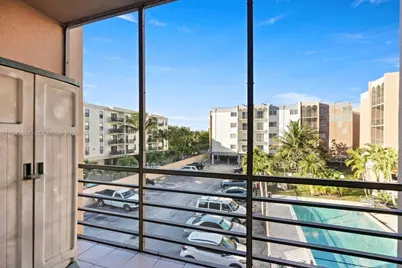 4670 W 13th Ln #309, Hialeah, FL 33012 - Photo 33