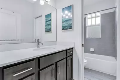 4923 NW 48th Ter, Tamarac, FL 33319 - Photo 19