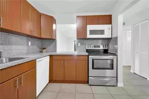 8600 SW 109th Ave, Miami, FL 33173 - Photo 11