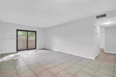 8600 SW 109th Ave #4-101, Miami, FL 33173 - Photo 7