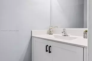 3386 W 106th Terrace, Hialeah, FL 33018 - Photo 17