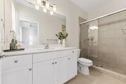 3386 W 106th Ter, Hialeah, FL 33018 - Photo 25