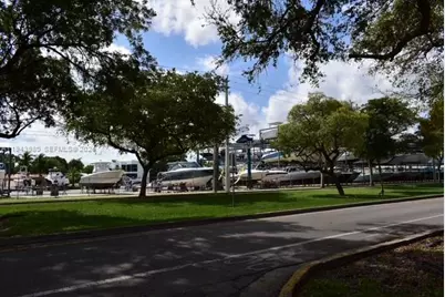 1975 NE 135th #2N, North Miami, FL 33181 - Photo 23