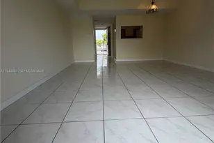 260 NW 107th Ave, Miami, FL 33172 - Photo 7