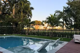 5911 Alton Rd, Miami Beach, FL 33140 - Photo 1