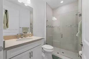 2715 Primrose Pl, Oakland Park, FL 33309 - Photo 19