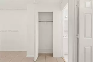 4120 SW 19th St, West Park, FL 33023 - Photo 15