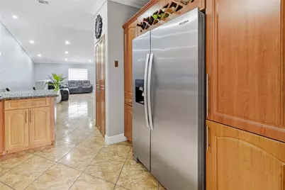 11025 W Okeechobee Rd #201, Hialeah Gardens, FL 33018 - Photo 5