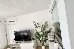 999 Brickell Bay Dr, Miami, FL 33131 - Photo 33