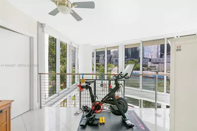 92 SW 3rd St #306, Miami, FL 33130 - Photo 25