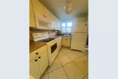 8590 Sunrise Lakes Blvd #109, Sunrise, FL 33322 - Photo 1