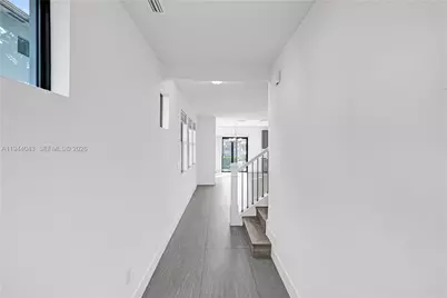 4518 E Aqua Bella Ln, Dania Beach, FL 33312 - Photo 5