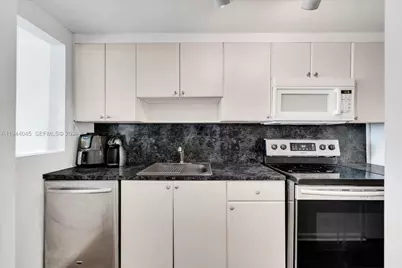 1200 West Ave #1511, Miami Beach, FL 33139 - Photo 3