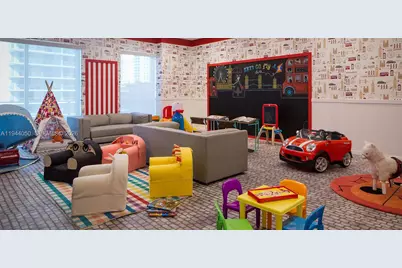 1080 Brickell Ave #911, Miami, FL 33131 - Photo 5