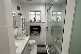 9028 NW 114th Terrace, Hialeah Gardens, FL 33018 - Photo 11