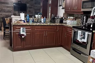 9028 NW 114th Terrace, Hialeah Gardens, FL 33018 - Photo 7