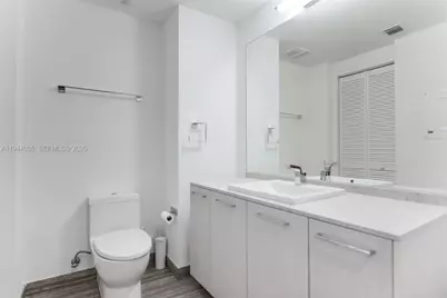 1010 Brickell Ave #4308, Miami, FL 33131 - Photo 9