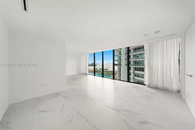 1000 Biscayne Blvd #TH1201, Miami, FL 33132 - Photo 47