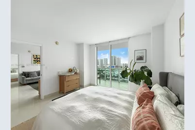 1800 N Bayshore Dr #1810, Miami, FL 33132 - Photo 13