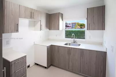 2620 SW 9th St, Miami, FL 33135 - Photo 9