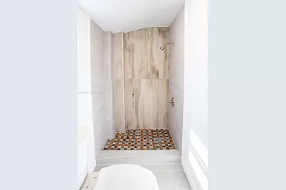 2620 SW 9th St, Miami, FL 33135 - Photo 13