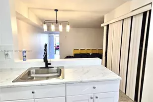 1044 S Independence Dr, Homestead, FL 33034 - Photo 7