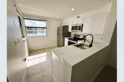 1044 S Independence Dr #1044C, Homestead, FL 33034 - Photo 11