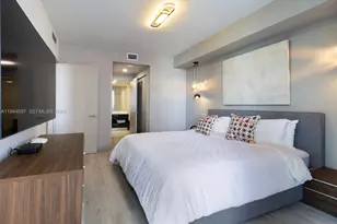 55 SW 9th St, Miami, FL 33130 - Photo 5