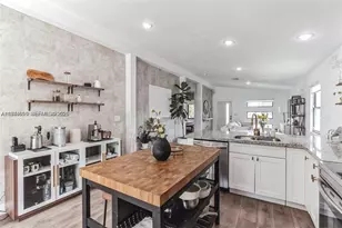 944 NW 64th St, Miami, FL 33150 - Photo 7