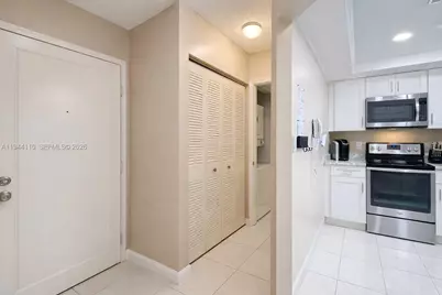 4013 N Ocean Dr #108, Lauderdale by the Sea, FL 33308 - Photo 5