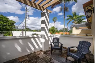 4867 Ponce de Leon Blvd, Coral Gables, FL 33146 - Photo 19