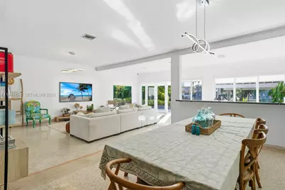 950 S Shore Dr, Miami Beach, FL 33141 - Photo 9
