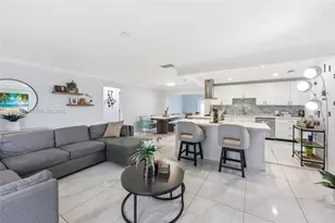 9771 NW 24th Pl, Sunrise, FL 33322 - Photo 11