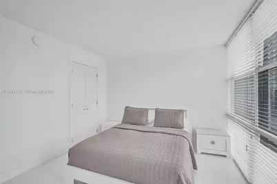 1000 Parkview Dr #330, Hallandale Beach, FL 33009 - Photo 7
