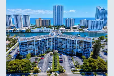 1000 Parkview Dr #330, Hallandale Beach, FL 33009 - Photo 61