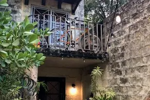 2728 Calusa St, Miami, FL 33133 - Photo 9