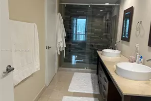 475 Brickell Ave, Miami, FL 33131 - Photo 9