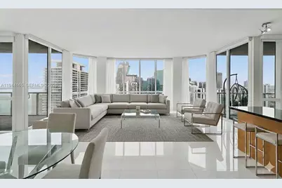 253 NE 2nd St #4608, Miami, FL 33132 - Photo 3