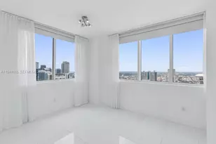 253 NE 2nd St, Miami, FL 33132 - Photo 21