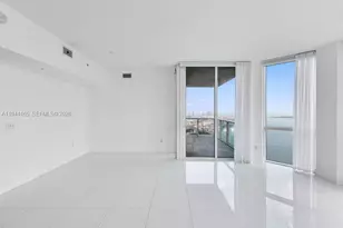 253 NE 2nd St, Miami, FL 33132 - Photo 17