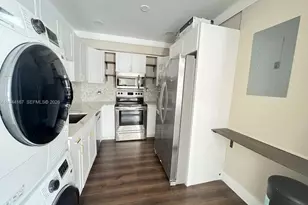 945 79th Terrace, Miami Beach, FL 33141 - Photo 9