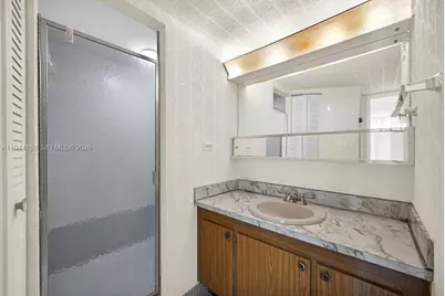 7135 Collins Ave #435, Miami Beach, FL 33141 - Photo 23